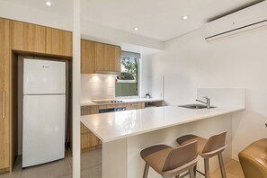 Family House | Private kitchen - The Hastings Beach Houses (Noosa Heads)