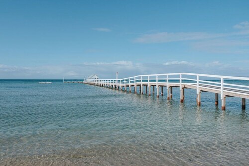 Sunlit Sorrento Splendour in Position Perfect