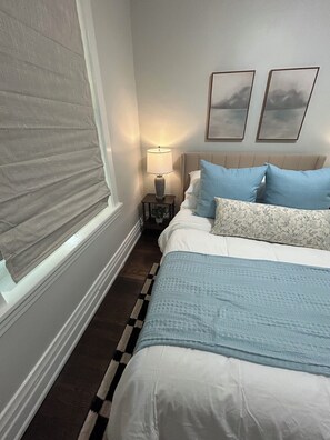 3 室のベッドルーム、アイロン / アイロン台、WiFi、ベッドシーツ