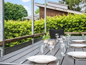 Outdoor dining - 6 Person Holiday Park Home in Aarhus N (Aarhus)