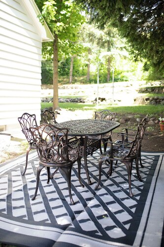 The West Quincy House: In Town with Sauna + Garage