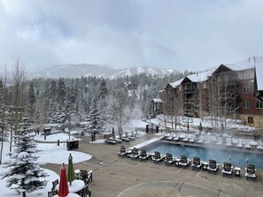 Pool - Family Friendly Resort, 2 Bedroom condo- Ski-in Ski-Out (Breckenridge)
