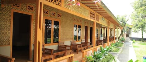 Standard Double or Twin Room, Balcony, Garden View | Terrace/patio