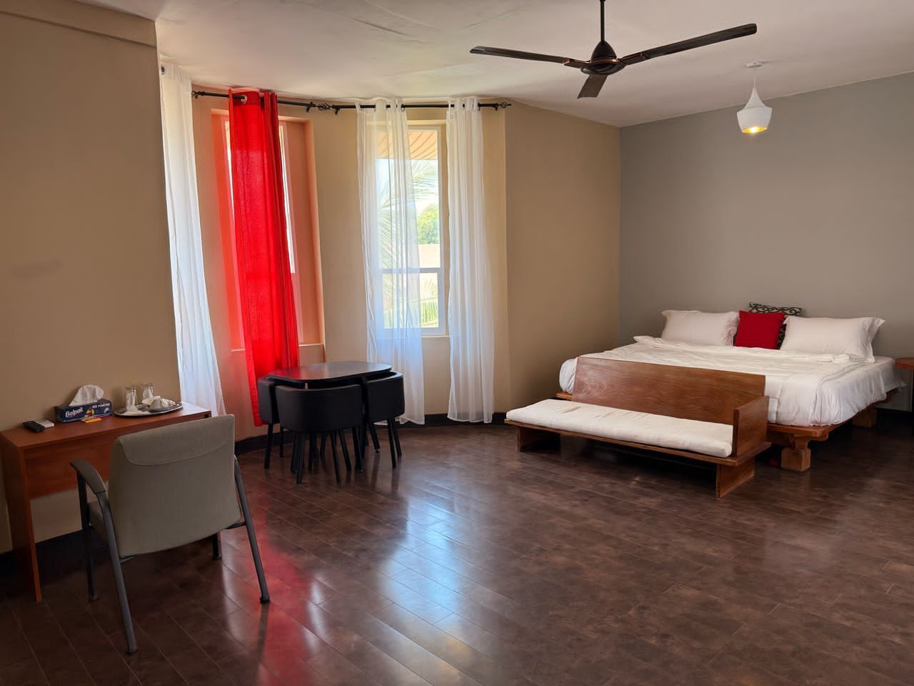 Desk, laptop workspace, WiFi (free), bed sheets