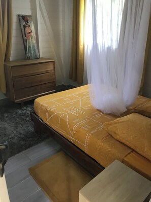 2 bedrooms, WiFi, bed sheets