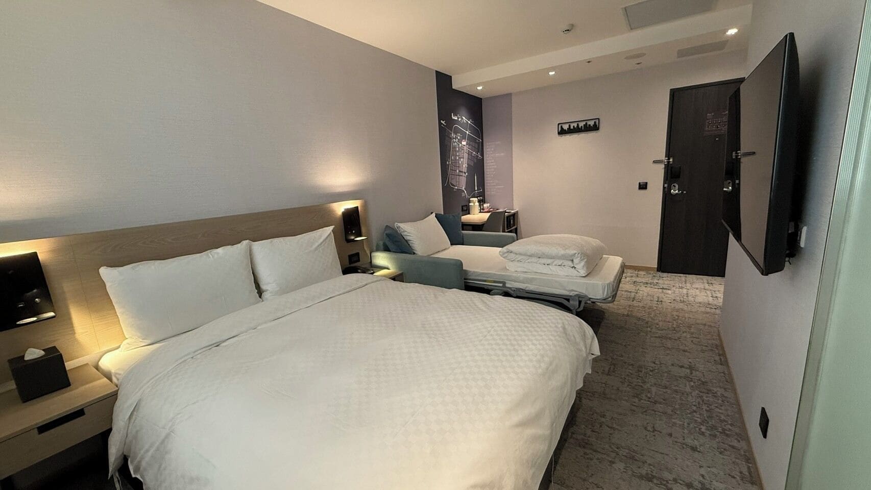 Power Studio with sofa bed | Free WiFi, bed sheets