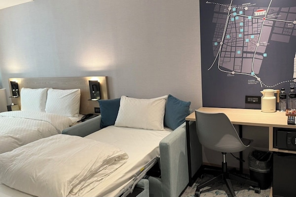 Power Studio with sofa bed | Free WiFi, bed sheets