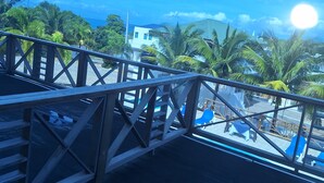 Camera Classic, balcone, vista spiaggia | Wi-Fi gratuito