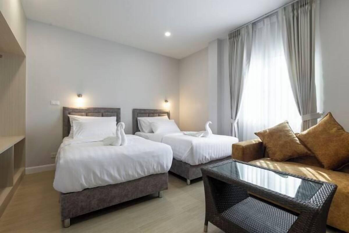 Desk, free WiFi, bed sheets