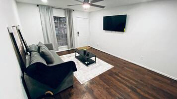 Smart-tv och en stereo