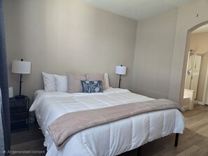 4 bedrooms, desk, iron/ironing board, travel cot - Unwind at Sunrise Serenity in Surprise (Surprise)