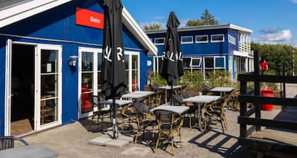 6 Person Holiday Park Home in Vipperod