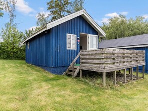 House | Exterior - 6 Person Holiday Park Home in Vipperod (Vipperod)