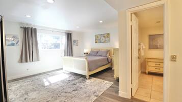 3 slaapkamers, een strijkplank/strijkijzer, reisbedje, wifi