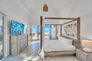 4 bedrooms, iron/ironing board, travel crib, free WiFi