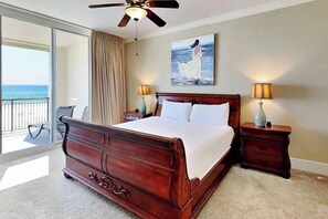 4 slaapkamers, een strijkplank/strijkijzer, gratis wifi, beddengoed