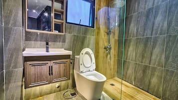 Rumah, 4 kamar tidur | Kamar mandi