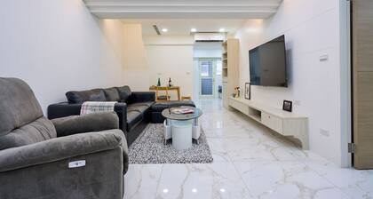 H&K 3/2 Taipei City Hall Station Home next W Hotel