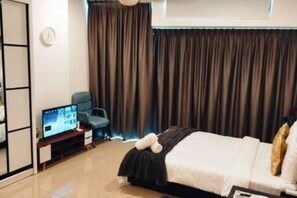 WiFi, bed sheets