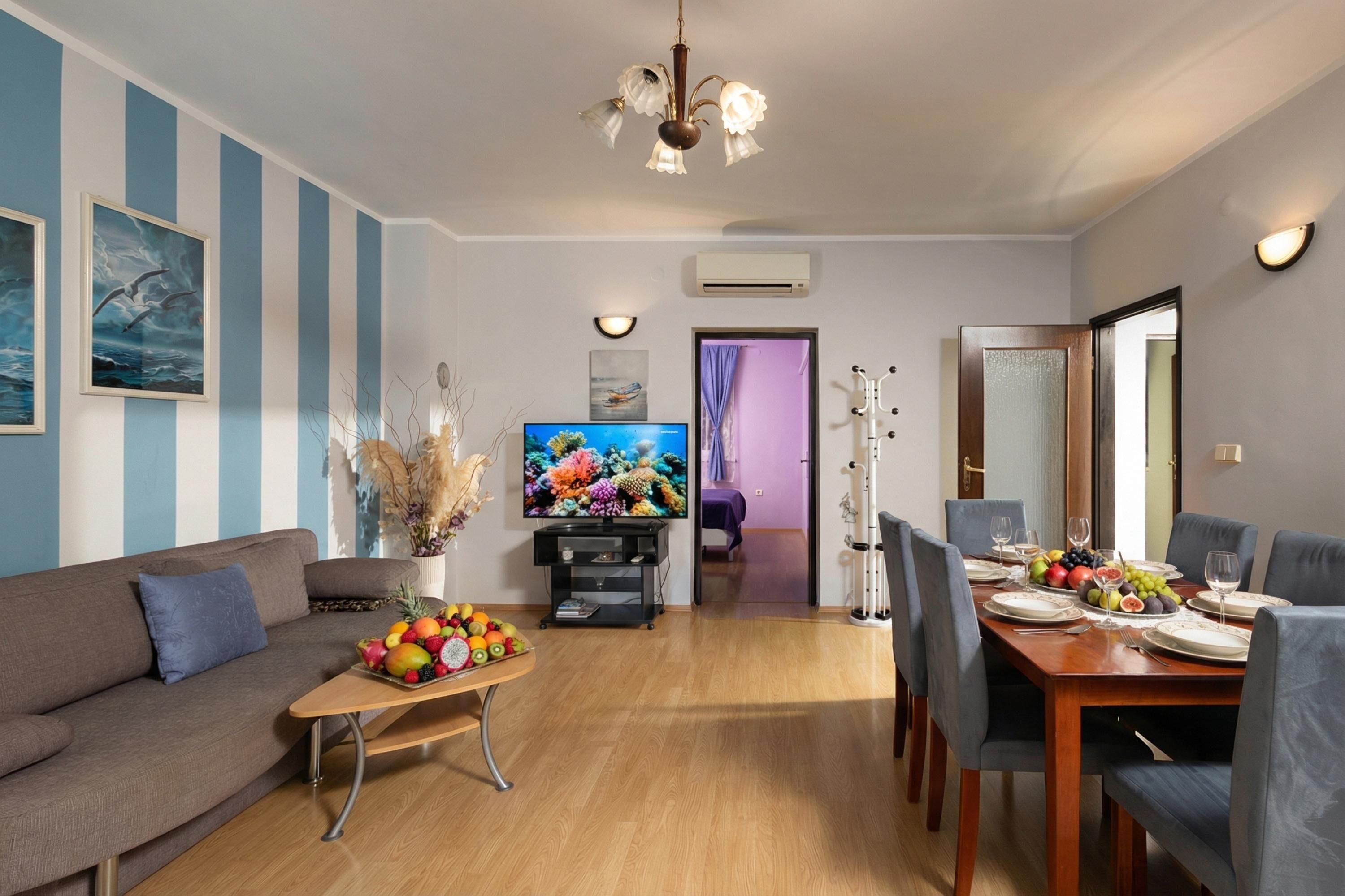21-Zoll-Smart-TV mit Satellitenempfang