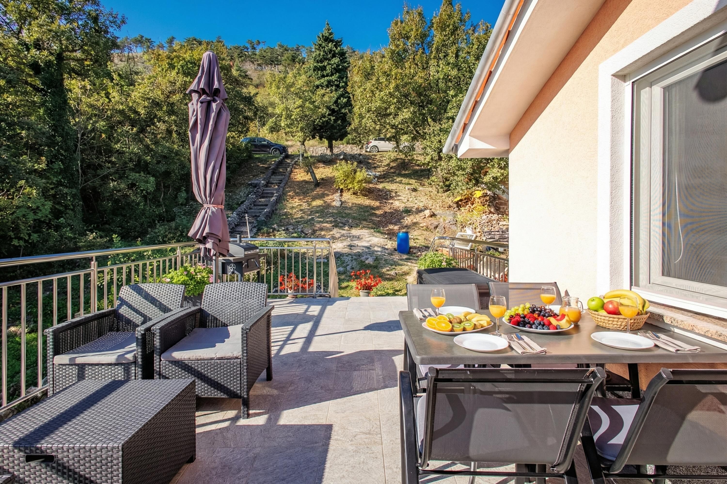 Standard Apartment, Multiple Bedrooms (Seaview House - Leana Apartment) | Terrace/patio