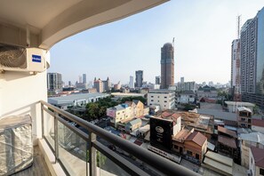 Comfort Studio, City View | Balcony - TK Star Condo by Soben Homes (Phnom Penh)