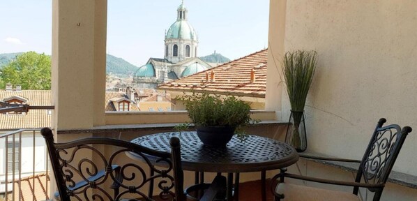 Outdoor dining - Como Bellevue Duomo (Como)