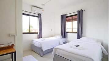 Basic Twin Room, City View | Free WiFi