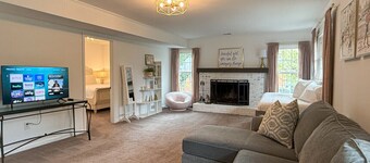 Cozy & Stylish Escape | Ideal Location