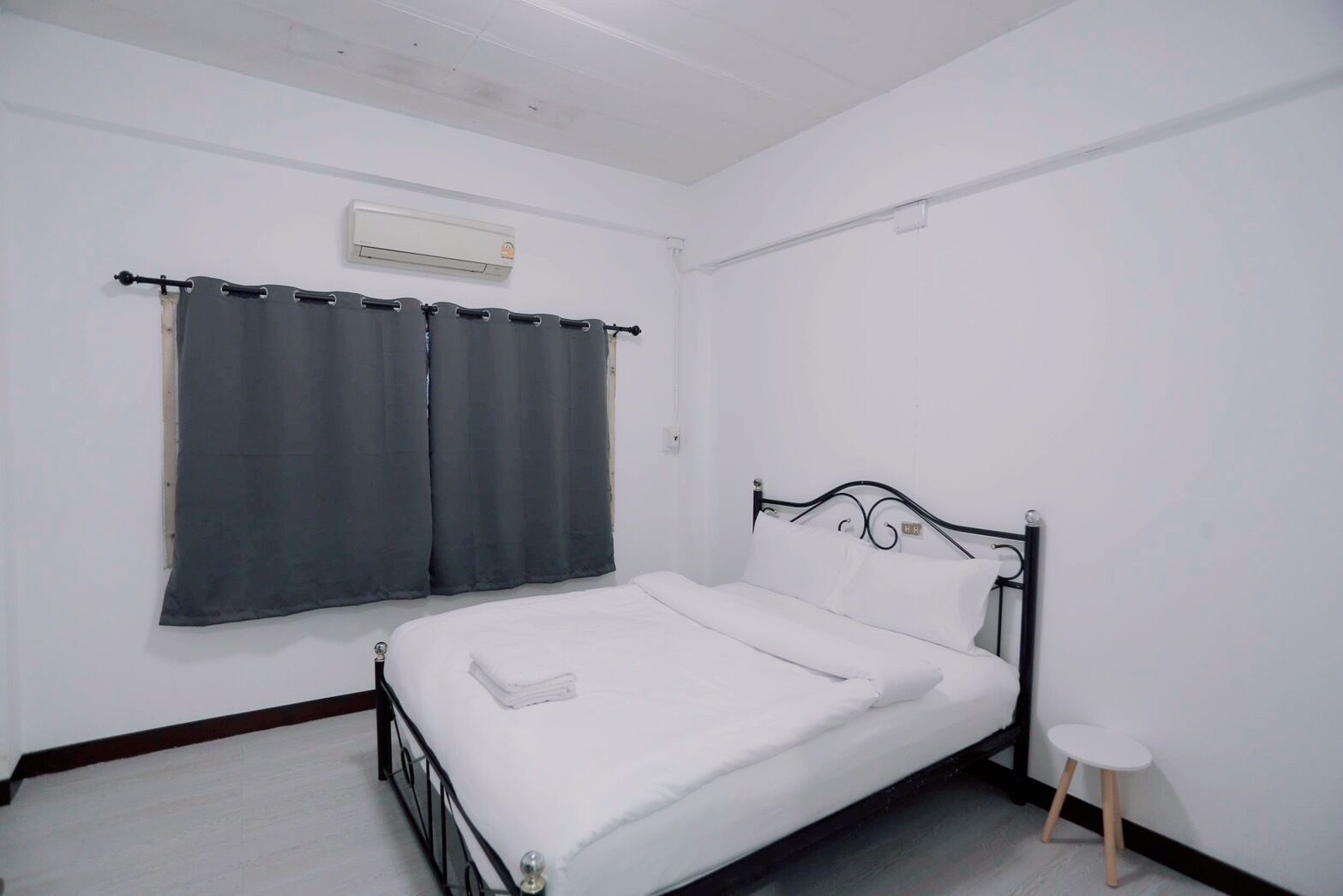 Double Room, City View | Desk, free WiFi