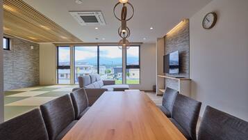 Villa Luxe, vue montagne | Restauration dans la chambre