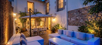 Can Boada Historic XVI cent Villa  Barcelona  15 min. walking to beach  Renewed 