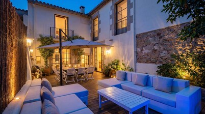 Can Boada Historic XVI cent. Villa Barcelona 5 min. walk to beach Renewed
