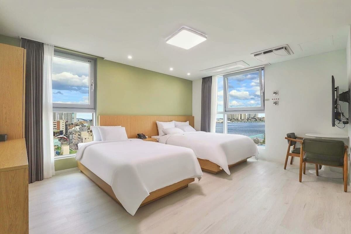 Royal Suite, Sea View | 1 bedroom, premium bedding, down duvets, Tempur-Pedic beds