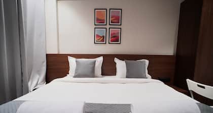 Sunbright Rooms Residency Hotel