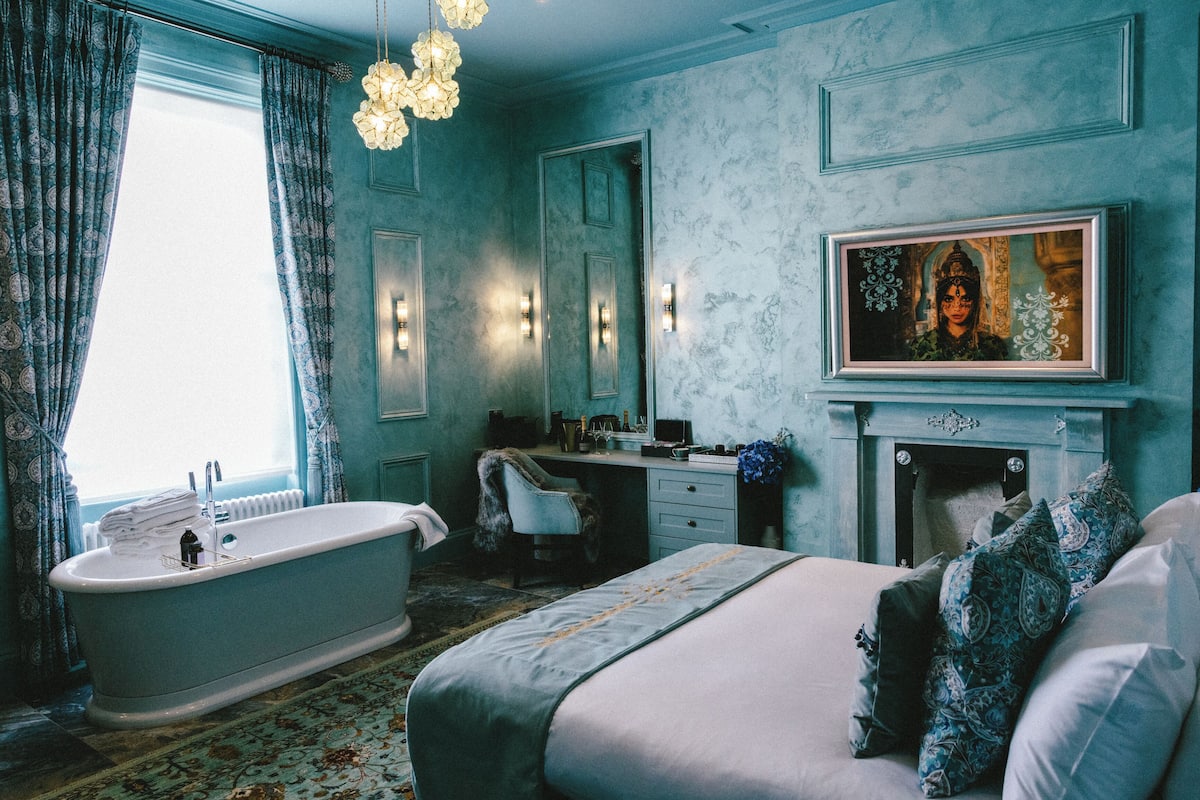 Egyptian cotton sheets, premium bedding, memory-foam beds, free minibar