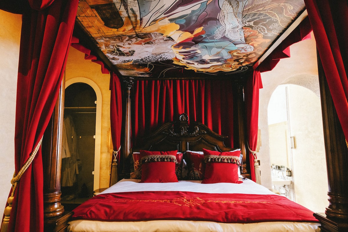 Egyptian cotton sheets, premium bedding, memory-foam beds, free minibar