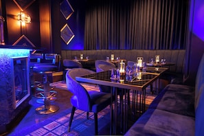 3 bars/lounges - Baloci (Birmingham)