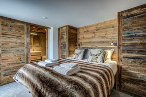 5 bedrooms, WiFi, bed sheets