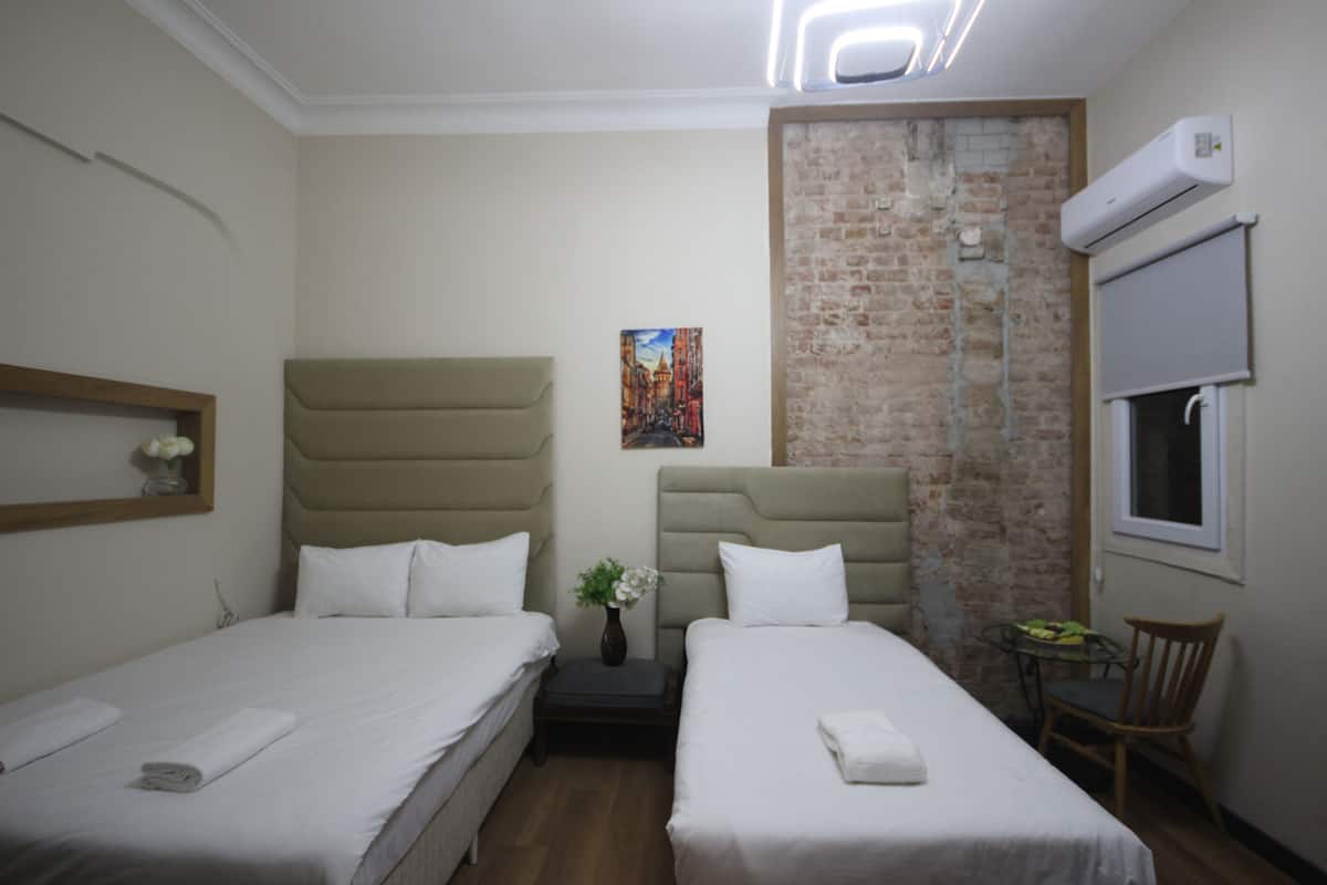 Premium bedding, minibar, in-room safe, soundproofing
