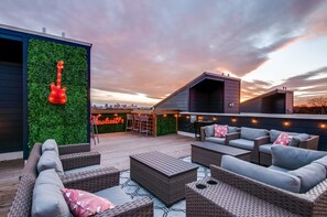 独立别墅 | 8 多间卧室、办公桌、高速上网