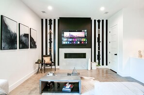 House - Close to the Gulch - Book Today (Nashville)
