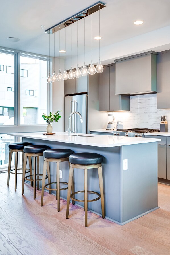 獨棟房屋 | 4 間臥室、網路服務