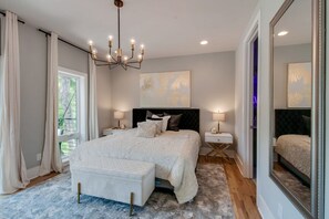 4 bedrooms, Internet - Large Group Lux 3mi Downtown - Rooftop City Views (Nashville)