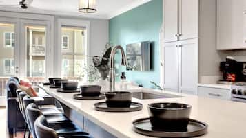 House | 4 bedrooms, Internet