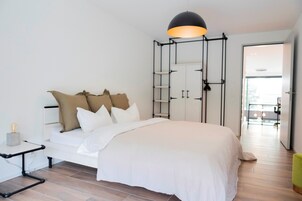 2 Bedroom Suite | In-room safe, desk, laptop workspace, blackout drapes