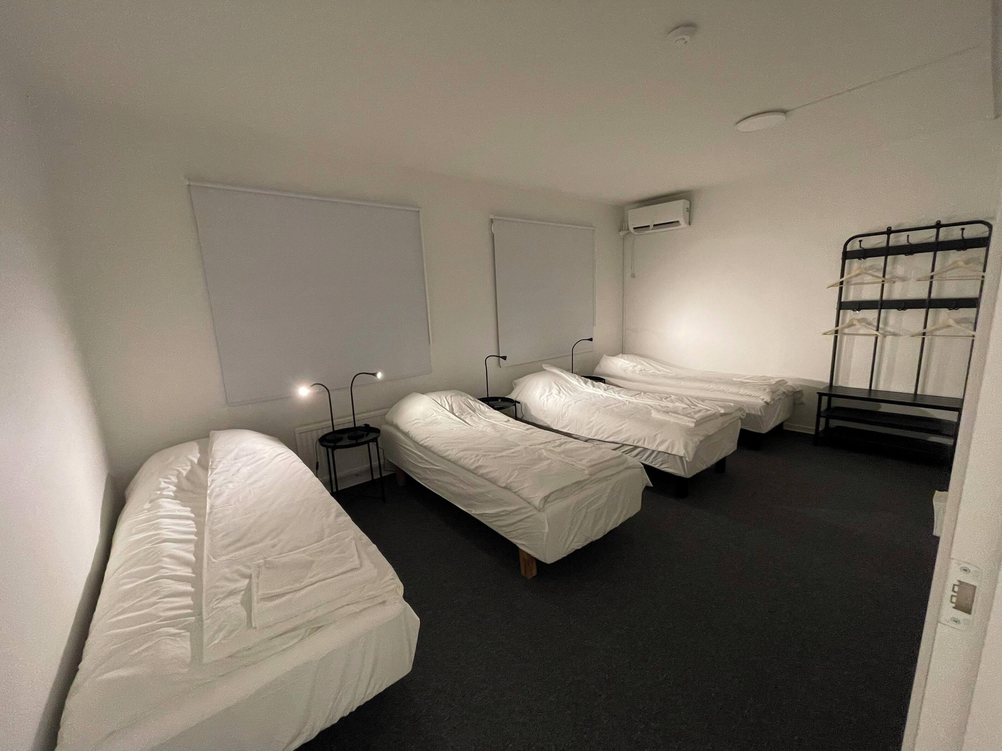 Photo - Office Motel