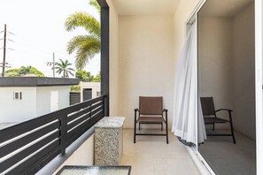 Balcony - 2 Bedroom Apartment Near Ocho Rios (Runaway Bay)