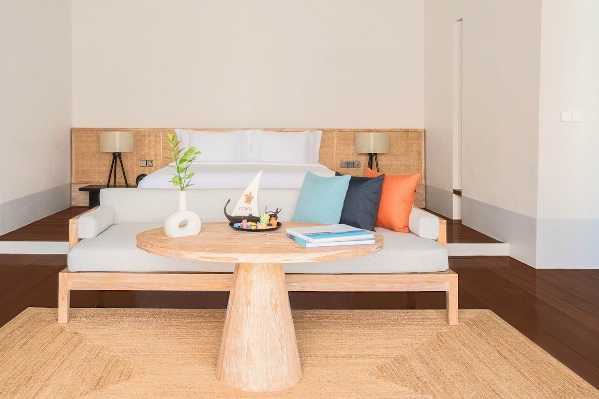 Free minibar items, in-room safe, blackout drapes, free rollaway beds