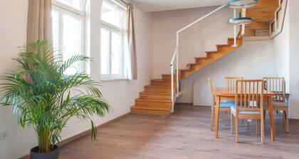Spacious 2-bedroom 2 story loft near Opera/Andrassy with AC, WiFi
